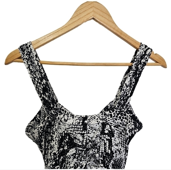 Cache Y2K snake animal print black & white v-neck wide strap wrap midi dress - Picture 8 of 14